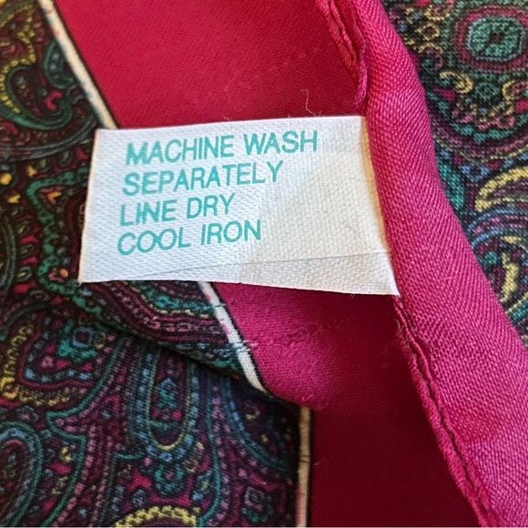 Vintage Made in Italy Scarf 30.5x30.5 Inches - Picture 3 of 3